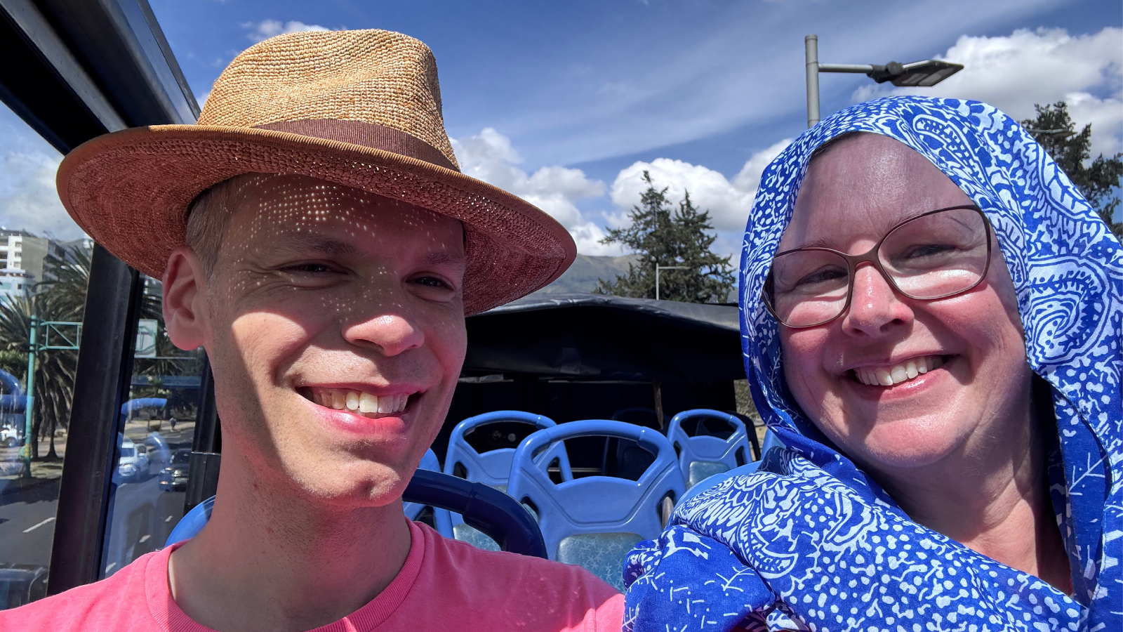 Hop on-hop off in Quito